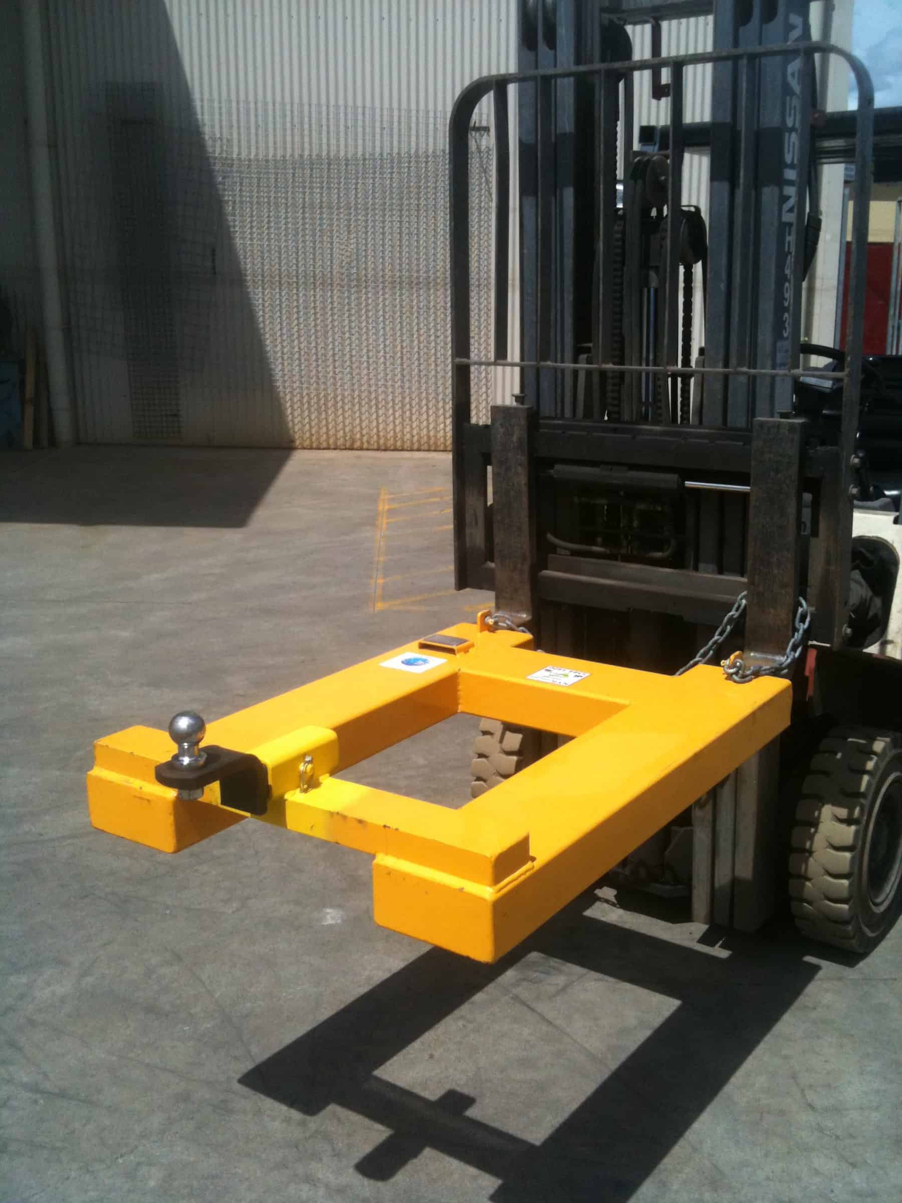 BMP076 Forklift Towball Attachment