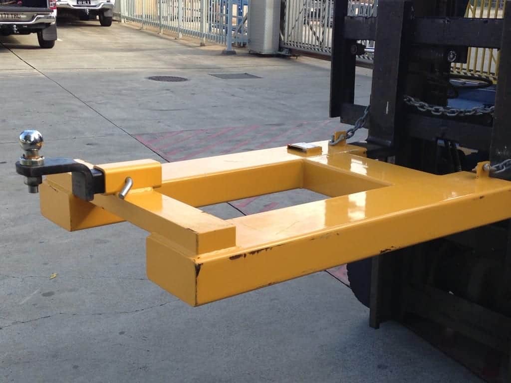towball attachment for a forklift